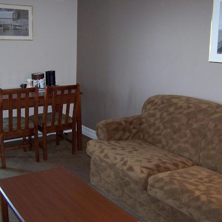 Ocean View Hotel 록키 하버 외부 사진